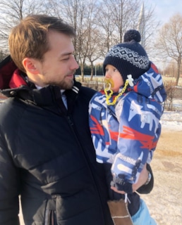 Артем Крылов с сыном