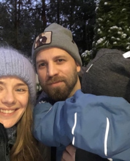 Карина Разумовская с семьей