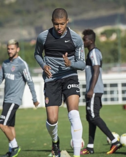 Килиан Мбаппе на тренировке