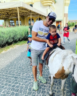 Дмитрий Черкасов с детьми