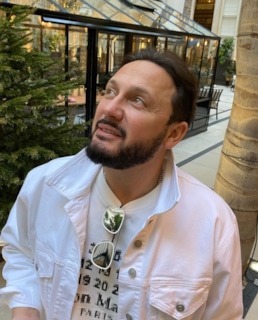 Стас Михайлов на прогулке