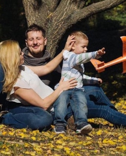 Анна Миклош с мужем Владимиром Шпомером и сыном