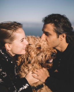 Саша Спилберг и ее парень Парул Гуджрал