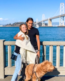 Саша Спилберг и ее парень Парул Гуджрал