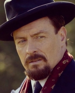 Тоби Стивенс