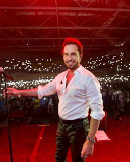 Артур Пирожков