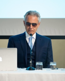 Андреа Бочелли