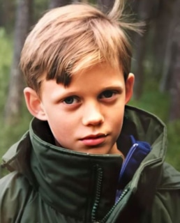 Билл Скарсгард в детстве