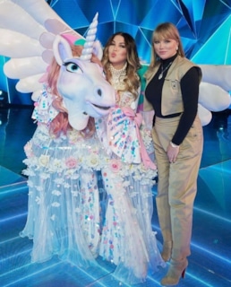 Ирина Дубцова и Юлия Сумачева в шоу «Маска»