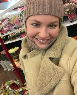 Актриса Арина Жаркова