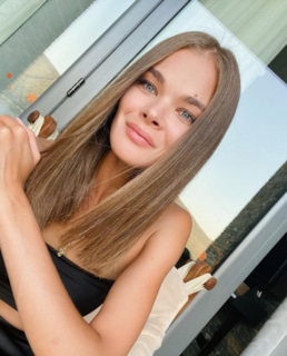 Анна Исаева