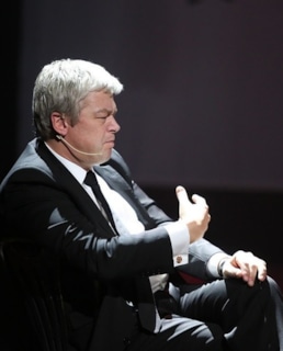 Александр Стриженов