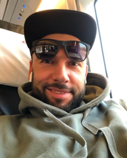 Актер Александр Пташенчук