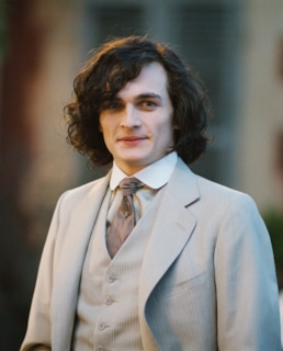 Руперт Френд в фильме «Шери»