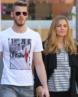 Давид де Хеа с гражданской женой Эдурне