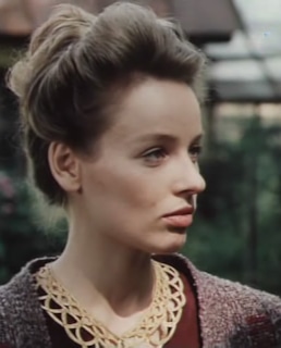 Жанна Эппле в фильме «Белые одежды»