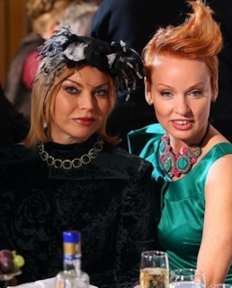 Лада Дэнс и Жанна Эппле в фильме «Бальзаковский возраст, или Все мужики сво… 5 лет спустя»