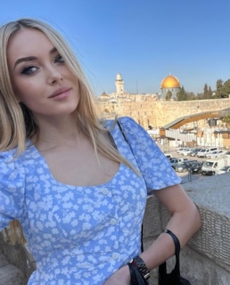 Ксения Сухинова