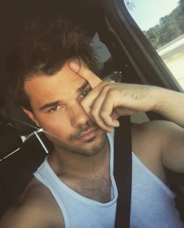 Тэйлор Лотнер