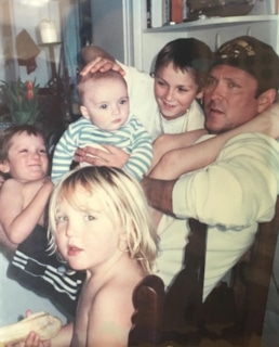 Майкл Мэдсен с сыновьями