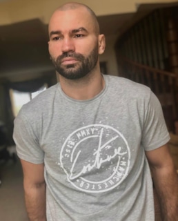 Артем Лобов