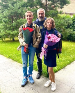 Александр Толмацкий с детьми