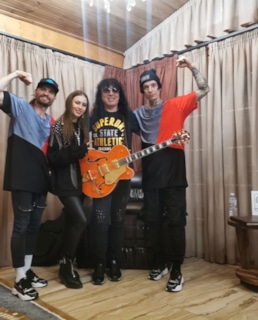 Группа «Демо»