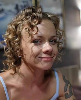 Лена Перова