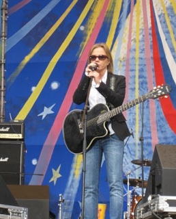 Лена Перова