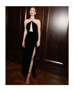 Ванесса Кирби