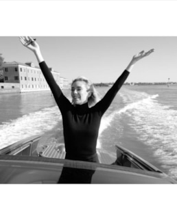 Ванесса Кирби