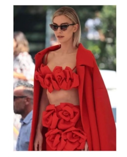 Ванесса Кирби