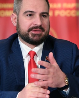 Максим Сурайкин