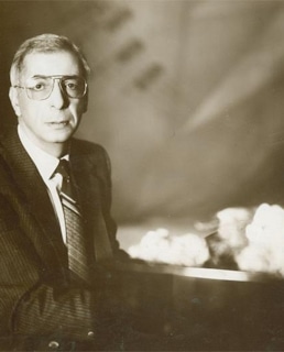 Микаэл Таривердиев