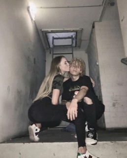 Лил Морти с девушкой