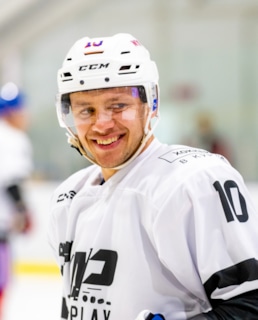 Артемий Панарин