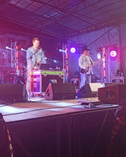 Группа «Красная плесень» на сцене