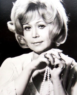 Светлана Немоляева