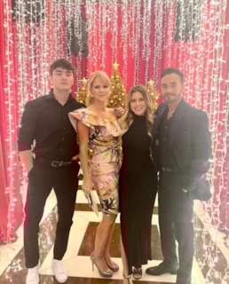 Марк Дакаскос женой и детьми