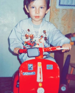 Кирилл Емельянов в детстве