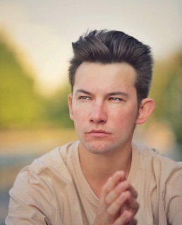 Кирилл Емельянов