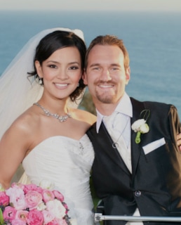 Ник Вуйчич с женой