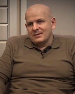 Олесь Бузина