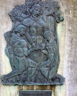 Король Ричард Львиное сердце венчает Робина Гуда и деву Мэриан