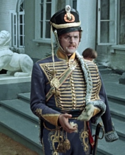 Юрий Яковлев в роли поручика Ржевского