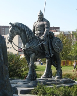 Памятник Илье Муромцу