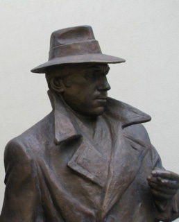 Памятник Глебу Жеглову