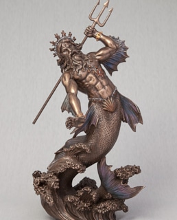 Статуя Посейдона