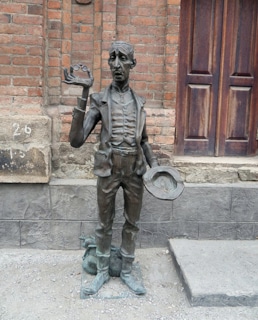 Памятник Кисе Воробьянинову