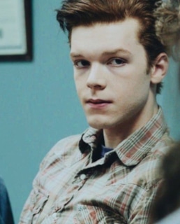 Йен Галлагер